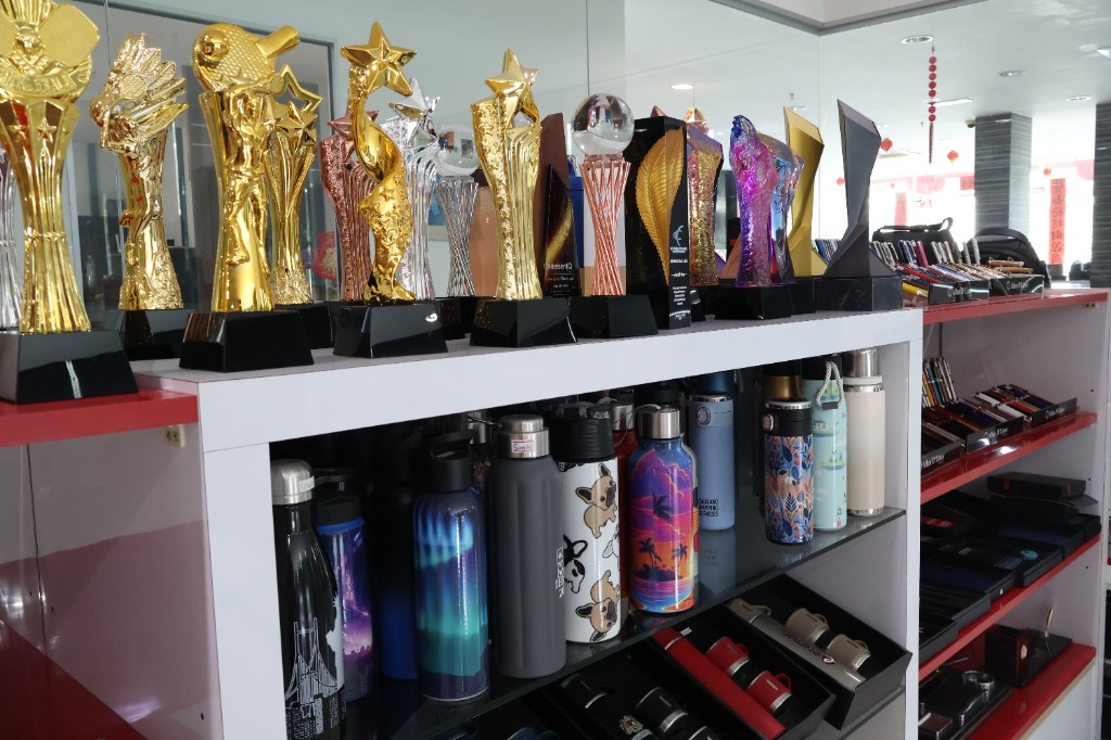 Gift sets and merchandise for conferences and events